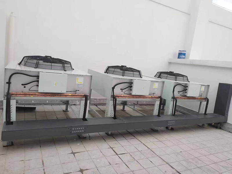 新疆某地电网系统施耐德UPS搭配艾特网能空调